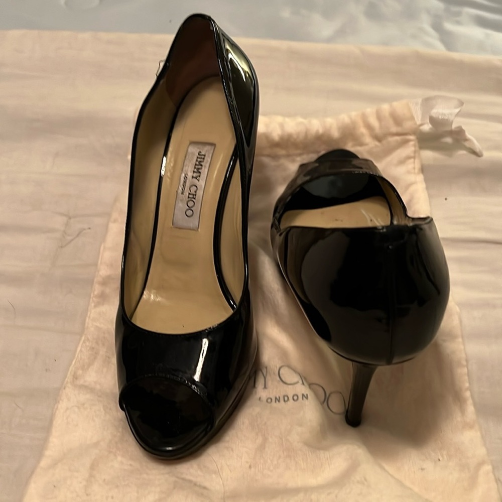Jimmy Choo pumps in perfect condition
